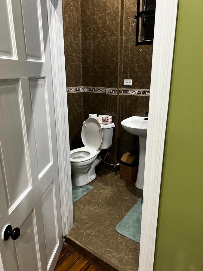 Hollywood Guesthouse Georgetown Ngoại thất bức ảnh
