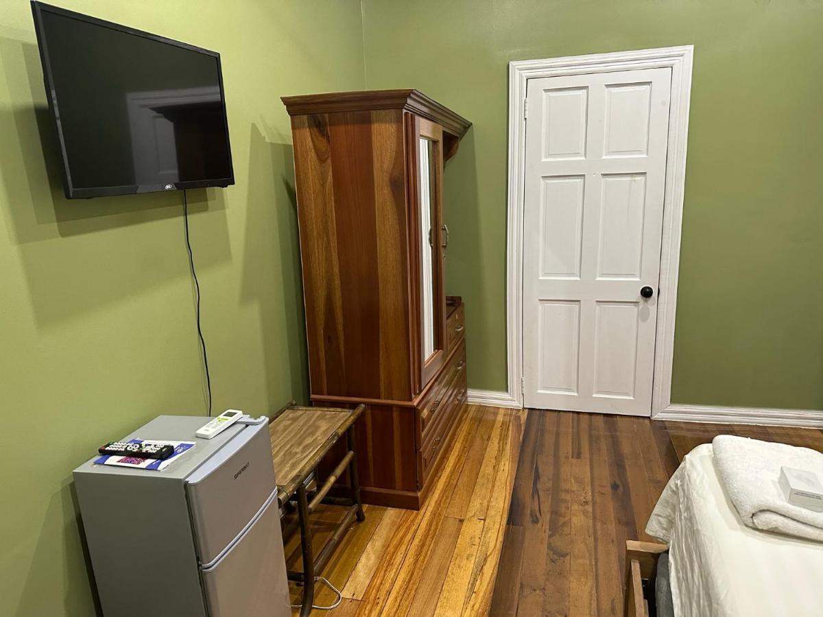 Hollywood Guesthouse Georgetown Ngoại thất bức ảnh